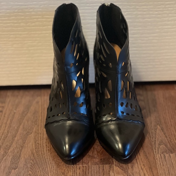 Nine West - Black - Darenne heeled booties, size 6.5 - Picture 2 of 5